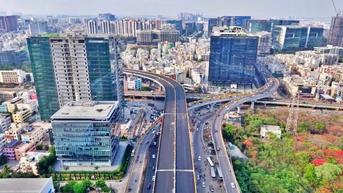 Beautiful roads in the IT corridor Construction of footpaths to international standards! Beautiful roads in the IT corridor Construction of footpaths to international standards!